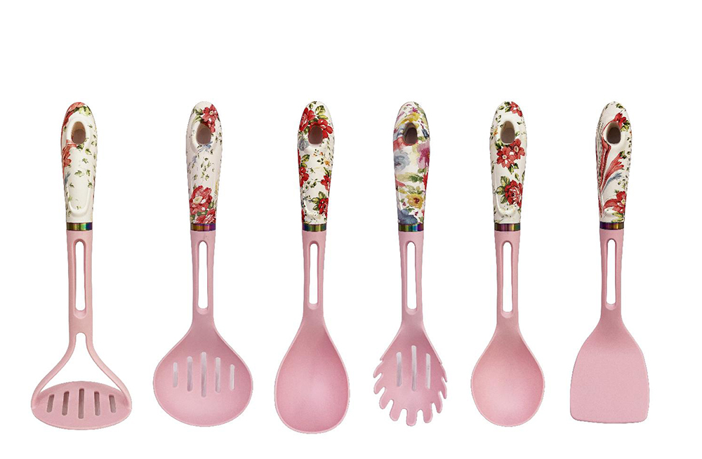 kitchen utensils